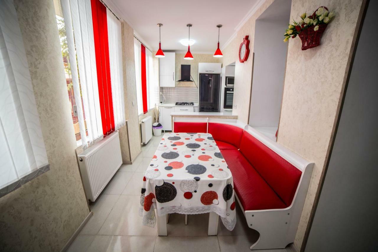Guest House Theodora Kutaisi Exteriér fotografie